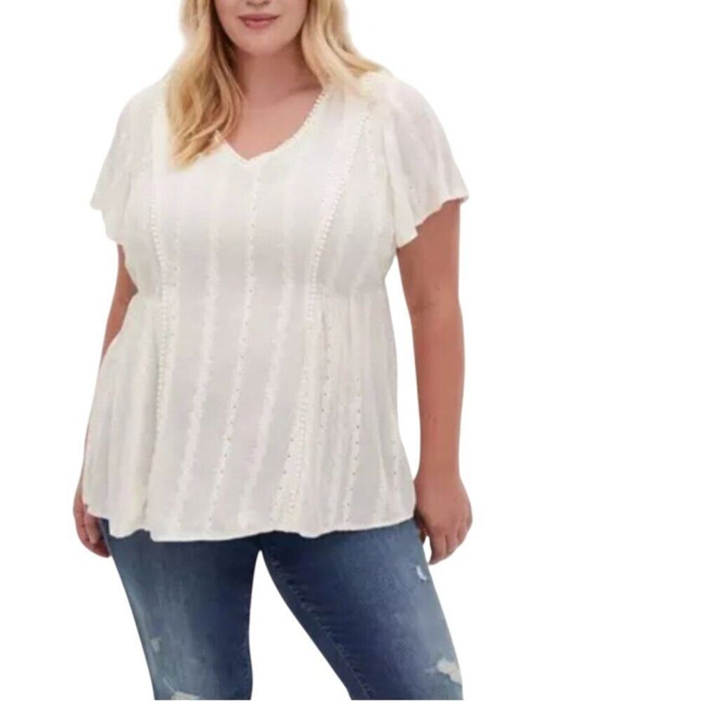 Torrid Womens Ivory Eyelet Embroidered Blouse Sz 2 Flutter Baby Doll Boho Top